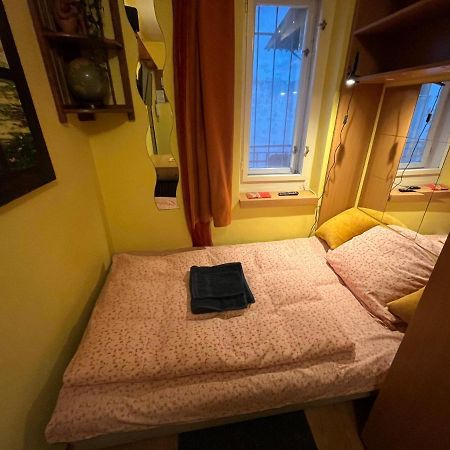 Tiny Private Apartment In Central Buda. Βουδαπέστη Εξωτερικό φωτογραφία