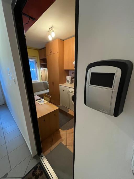 Tiny Private Apartment In Central Buda. Βουδαπέστη Εξωτερικό φωτογραφία